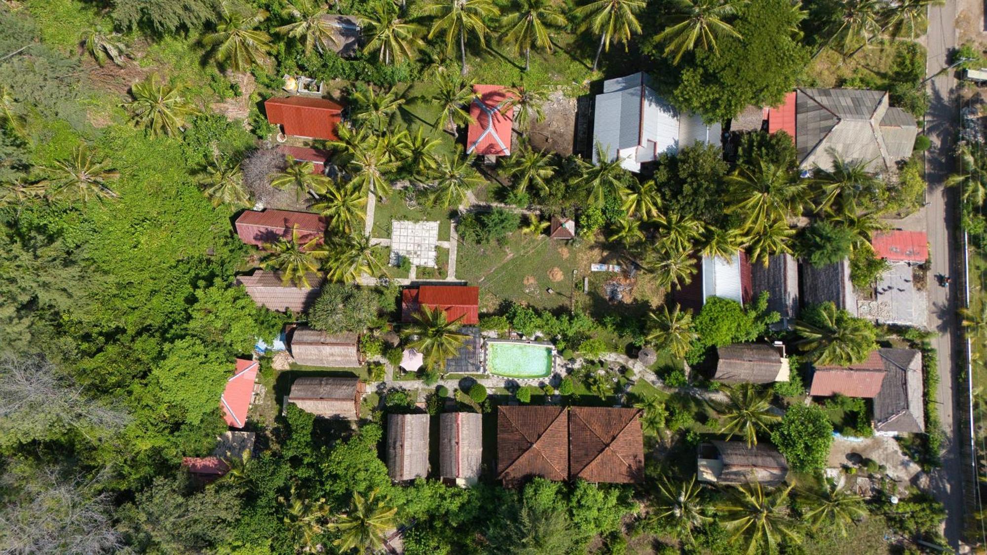 Bunga Bungalows Gili Meno Exterior photo