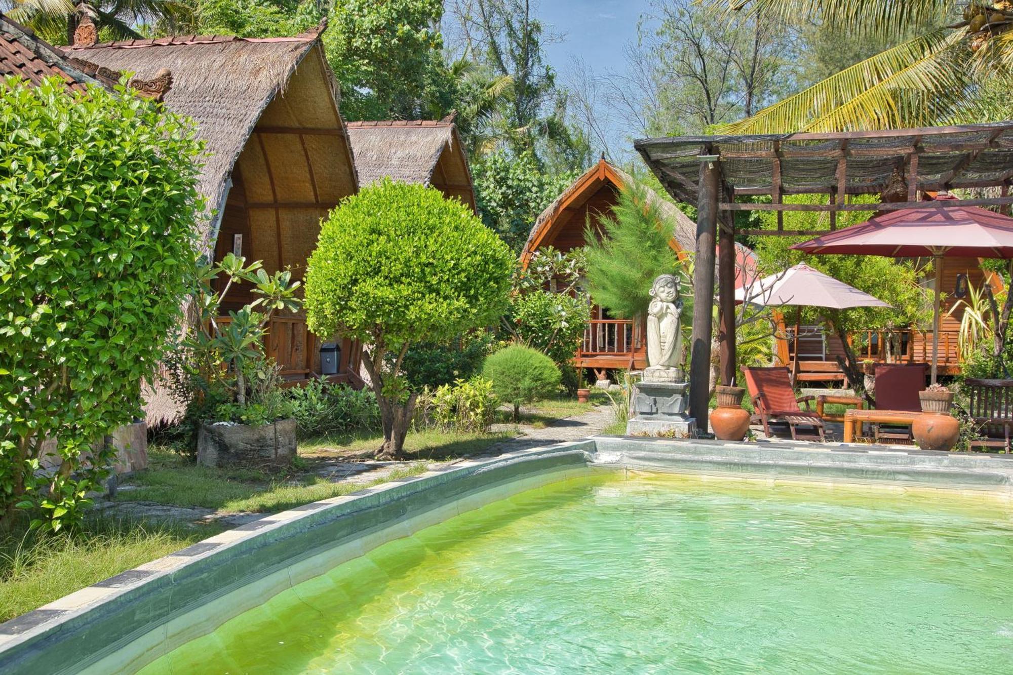 Bunga Bungalows Gili Meno Exterior photo