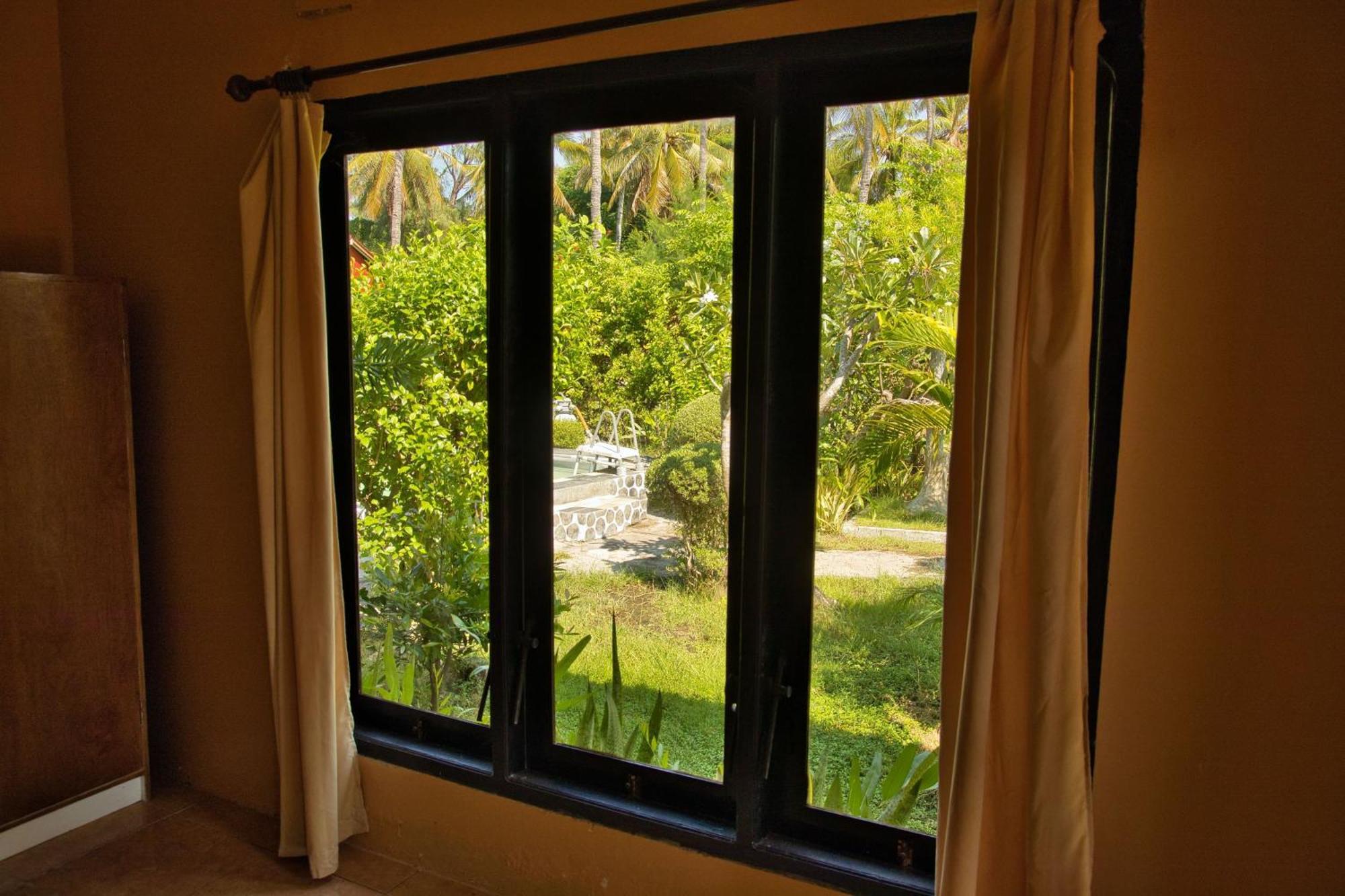 Bunga Bungalows Gili Meno Exterior photo